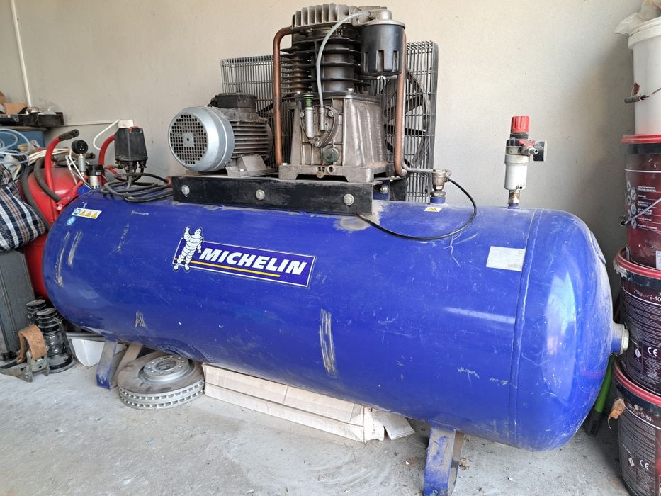 Compresor de aer Michelin pentru service roti - 500 litri