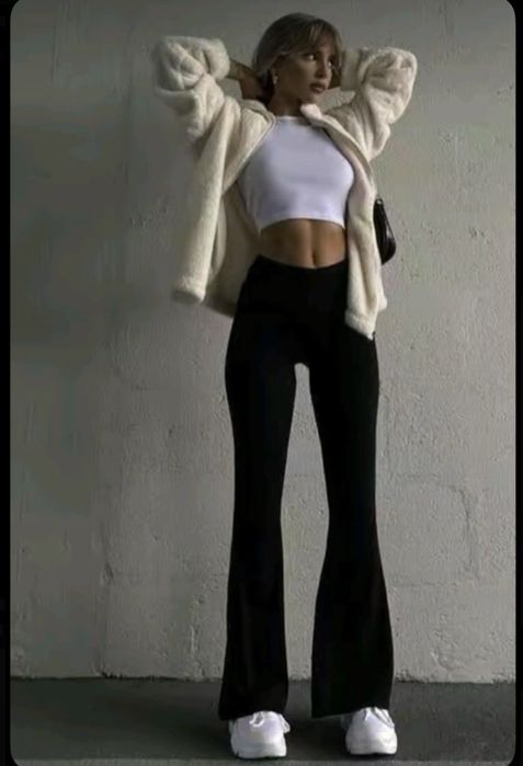 Продам Брюки клеш 4000