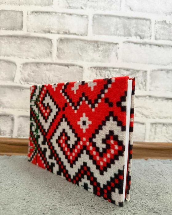 Atelierul „Cuvântul Legat” – Redăm viață cărților tale!