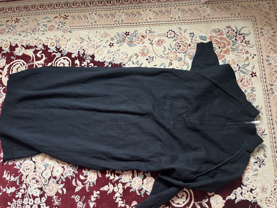 Платье черном цвете