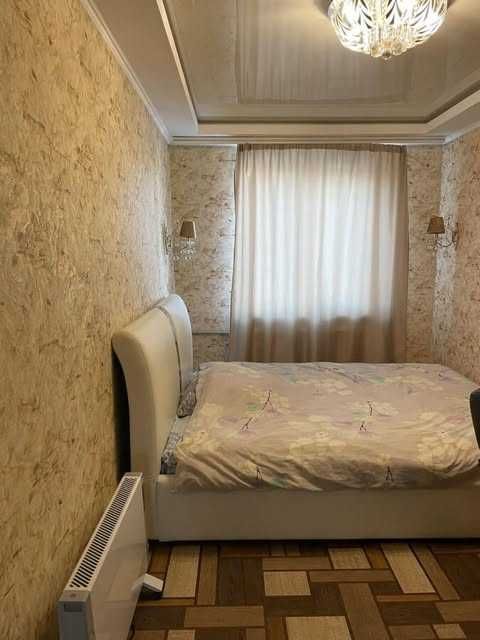 Дава се под наем Двустаен апартамент в София, Център - 75 кв.м за 179999 € - Снимка #2