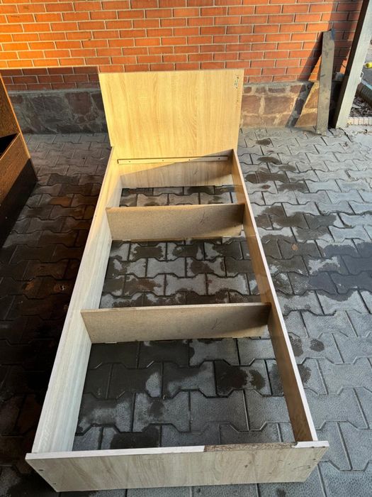 Кровать полуторка