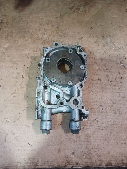 Масляный насос Субару