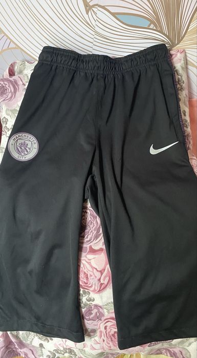 Pantaloni trei-sfert NIKE&MANCHESTER