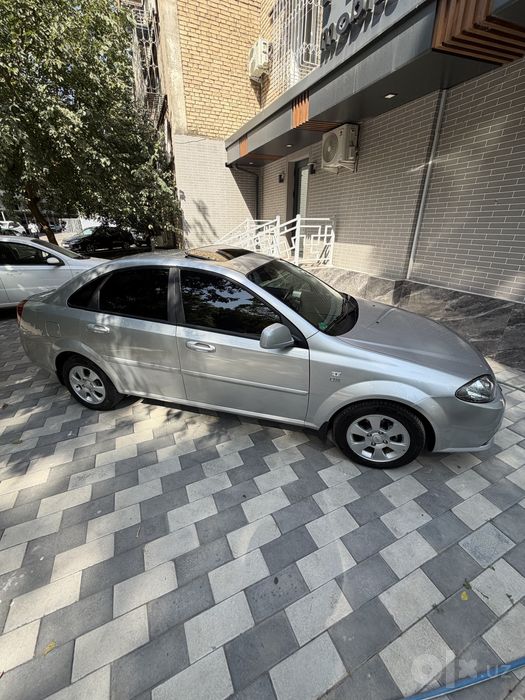 Gentra Avtomat Full 2023 Lyuk bor 22.000 Km ABS