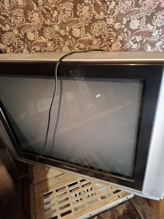 Продам телевизор