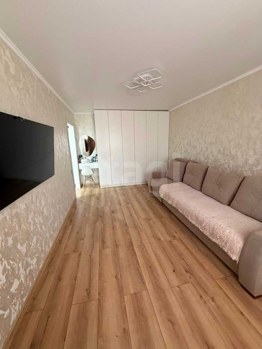 Продам 1 ком квартиру р-н Уют