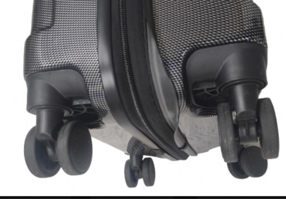 Чемодан  ручная кладь