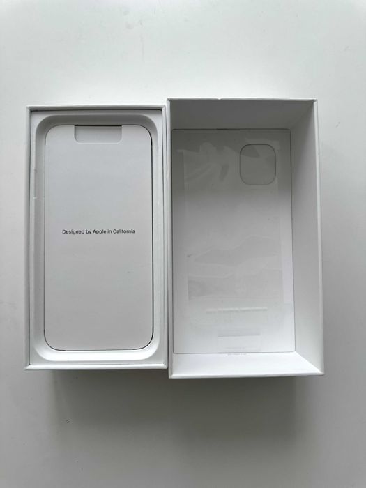 Telefon Apple Iphone 11 , 128 Gb, Alb , impecabil