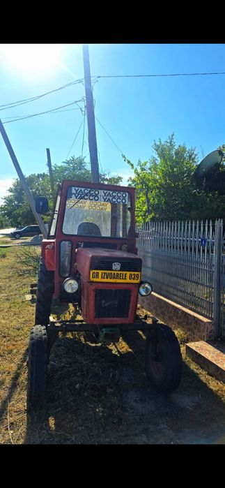 Vând tractor Leuț U445L