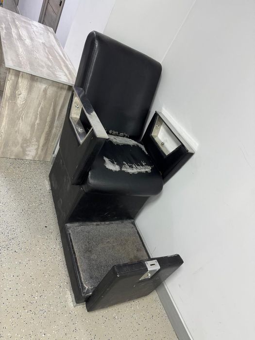 Продаётся педикюрное кресло