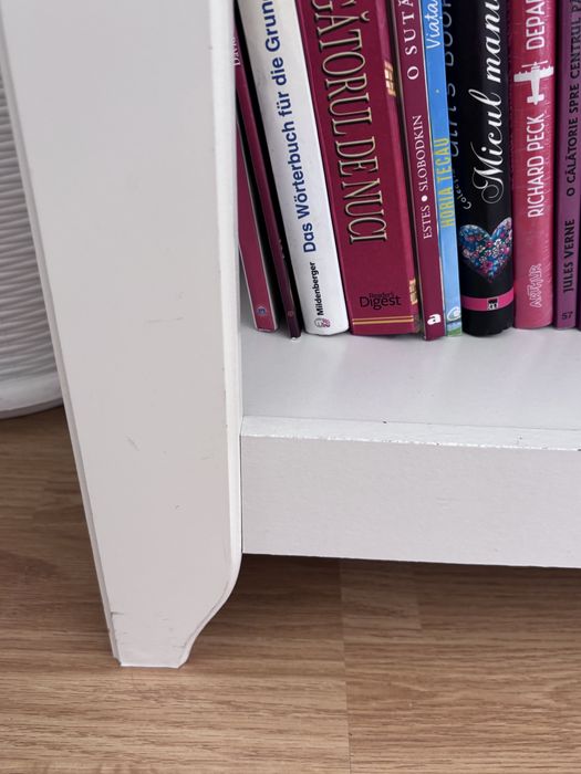 Rafturi Ikea camera copil, colectia Hensvik