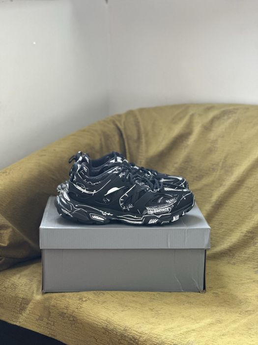 Balenciaga Track 41