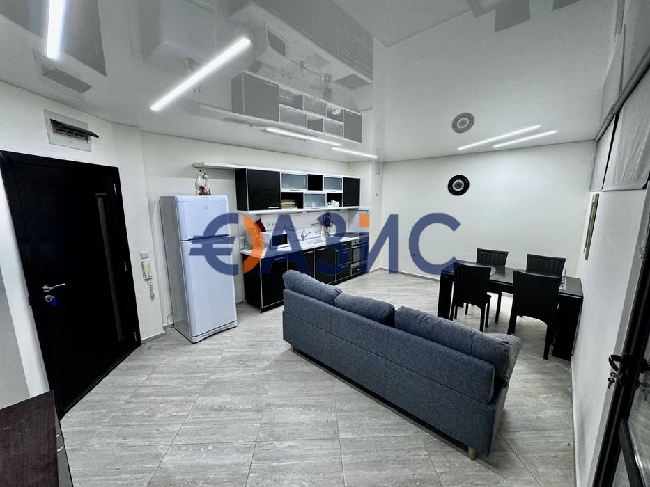 Продава се Тристаен апартамент в Свети Влас - 100 кв.м за 1500 €/кв.м - Снимка #7