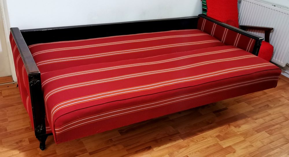 Canapea extensibilă din lemn masiv