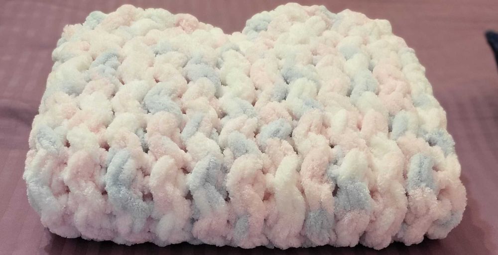 Бебешко одеялце 70x85 см.  от Ализе Пуфи ръчно плетено хипоалергенно