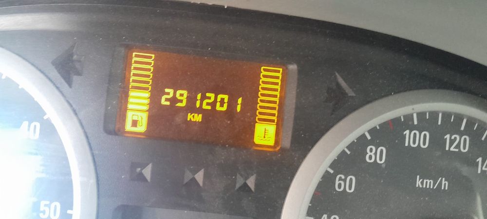 Opel Vivaro 2.0 CDTI, 2011, 291000 km,stare foarte bună