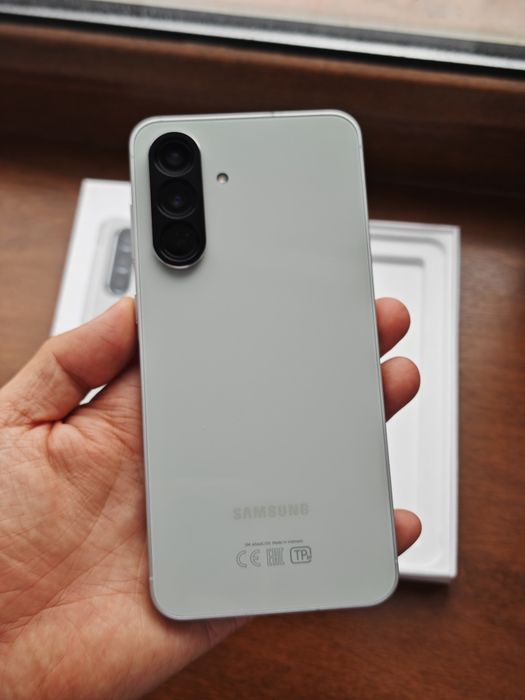Samsung A56 256Gb 5G идеальный
