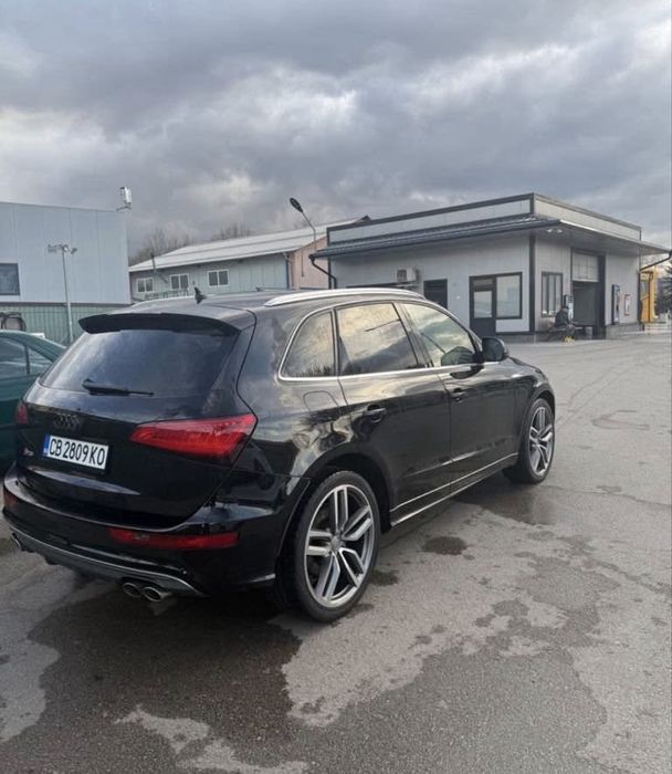 Продавам Audi SQ5