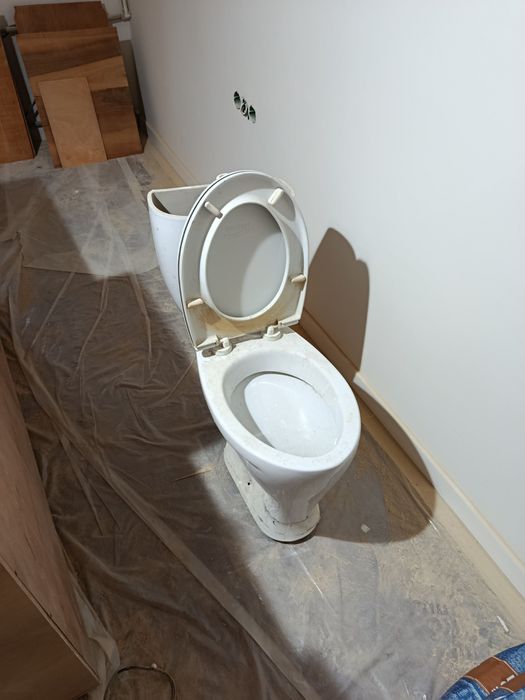 Продам унитаз б/у