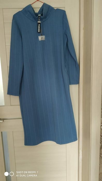 Продам платье женское