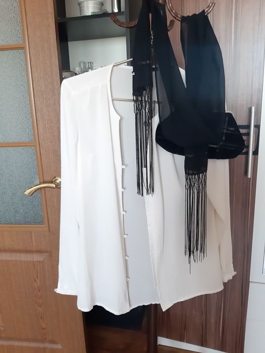 Все вместе за 5000тг. Куртка пуховик размер 46.