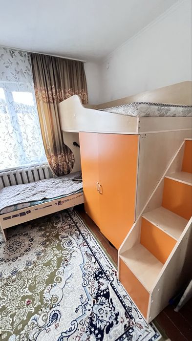 Детский гарнитур, кровать шкаф компьютерный стол