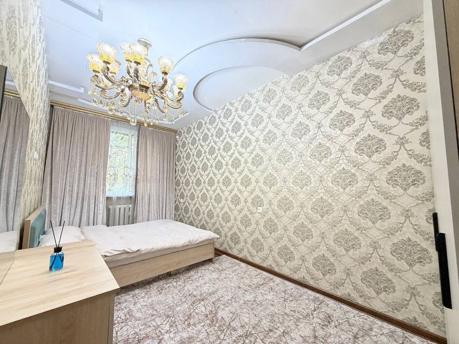 Чиланзар-7 кв 2/4/4.46м2 Срочно продам квартиру срочно