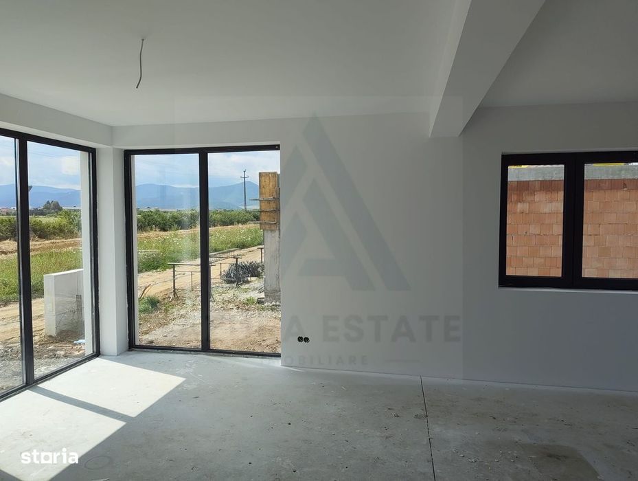 Casa premium 4 camere la alb teren de 310 mp 124 mp utili în Cristian
