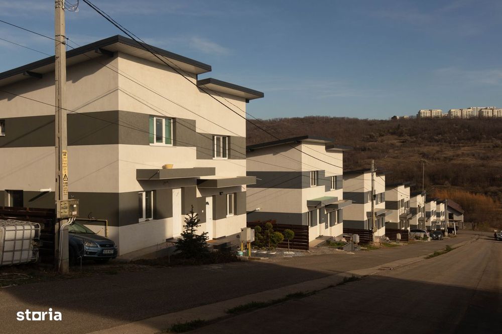 90 mp, 3 camere, grădină, loc de parcare, terasă. 1.277 Euro/mp