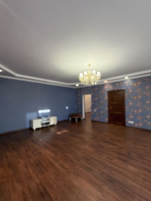 Продается коттедж с 10 сотками