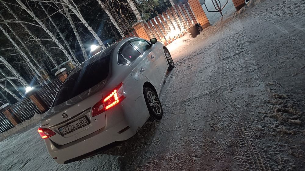 Продам машину Nissan sentra B17