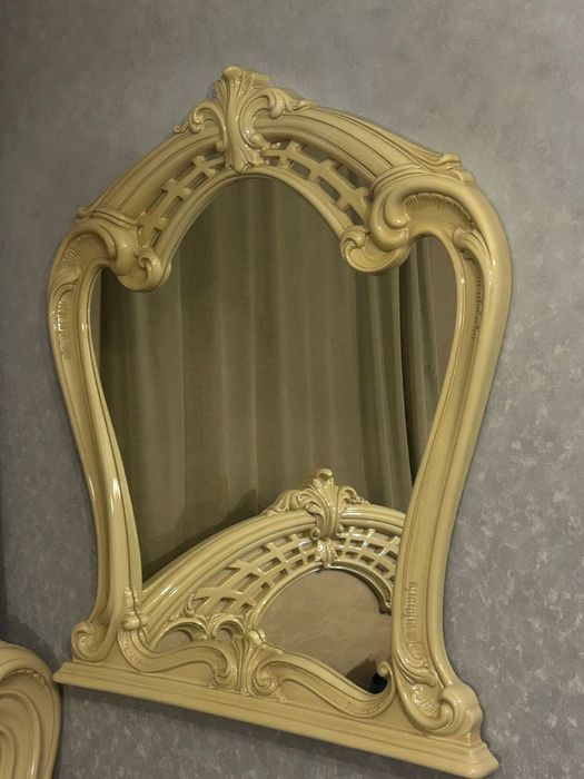 Продам спальный гарнитур