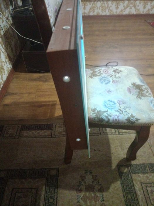 Настенные часы электронные