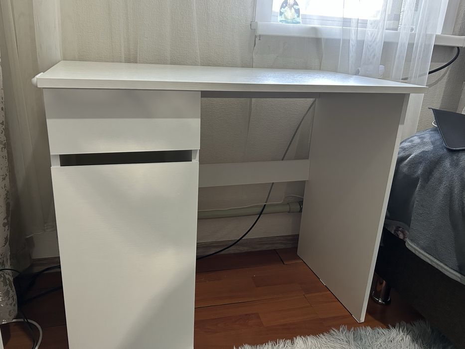 стол письменный