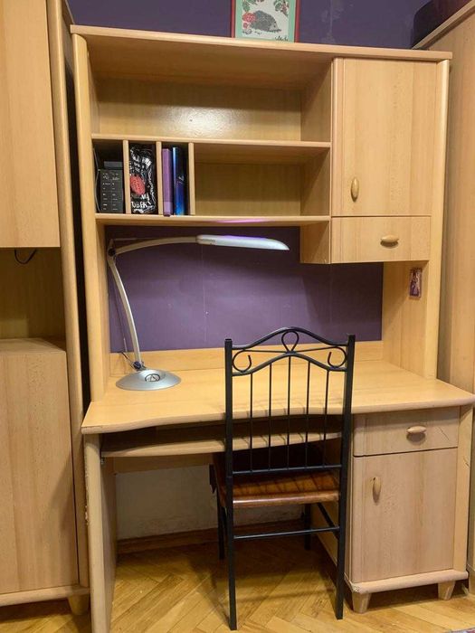 Продам гарнитур подростковый