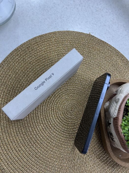 Google Pixel 9 12/128гб полный комплект