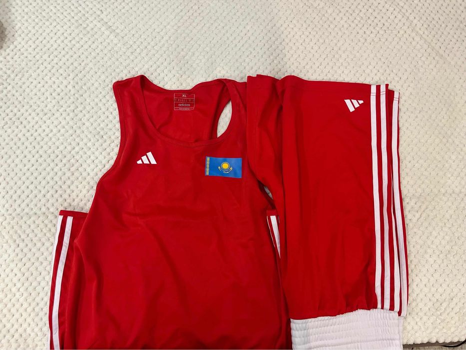 Продается форма Adidas оригинал