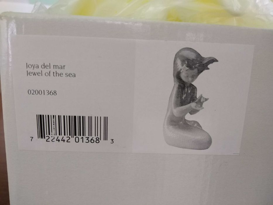 Bibelou sirenă din porțelan – nou, în cutie