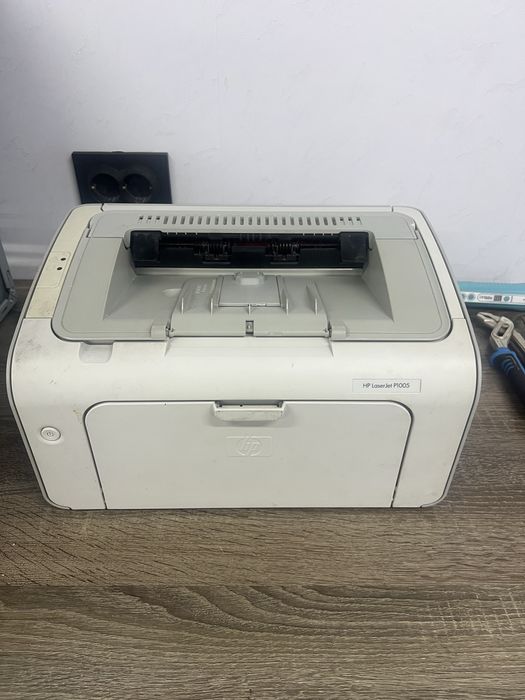Лазерный принтер HP Laserjet P1005