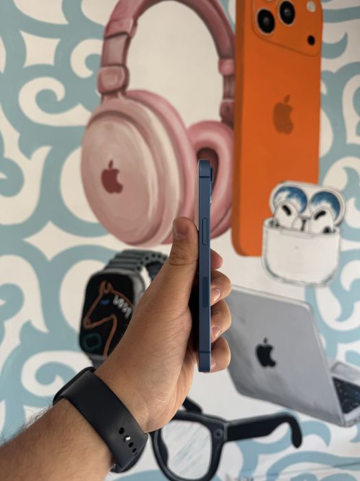 Продам IPhone 13 128