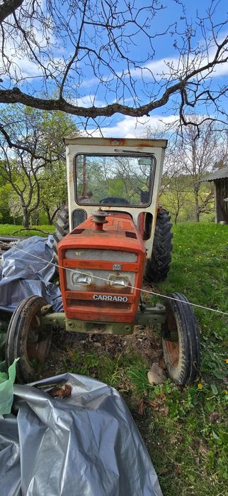 Vând tractor carraro