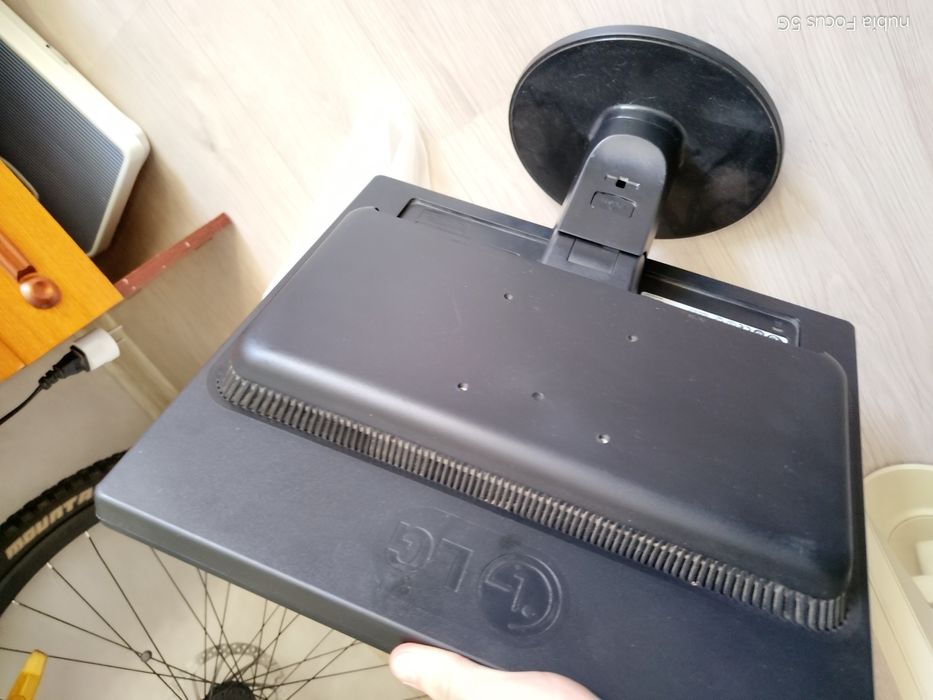 Продам мониторы в отличном состоянии