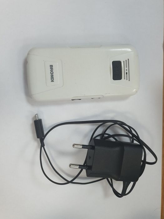 Telefon italian Brondi taste butoane mari lcd color seniori necodat