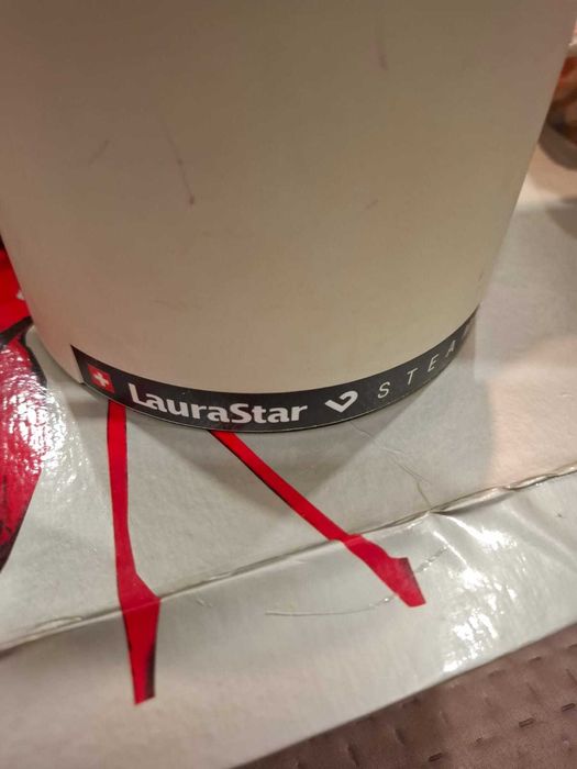 Утюг фирменный (laurastar)