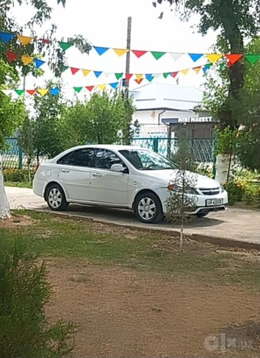 Yaxshi mashina. Narxini kelishamiZ