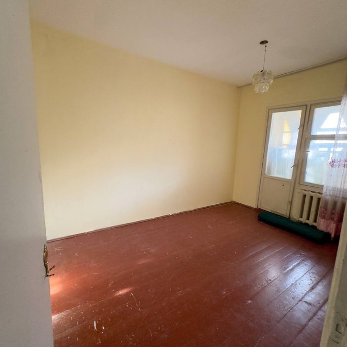 Юнусабад-4,, 5 хонали ОИЛАГА берилади. 120 КВ.м