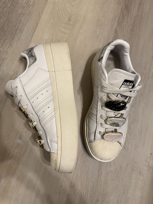 Уникални Adidas Superstar Bonega