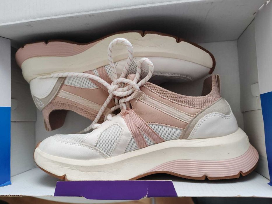 vand incaltaminte dama ghetute de iarna si primavara