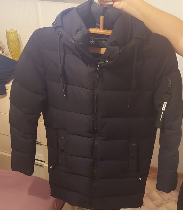 Продам зимнюю куртку